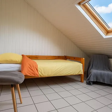 Ruhiges Apartment, Parkplaetze & Gute Anbindung City, Messe, Autobahn Apartament Düsseldorf