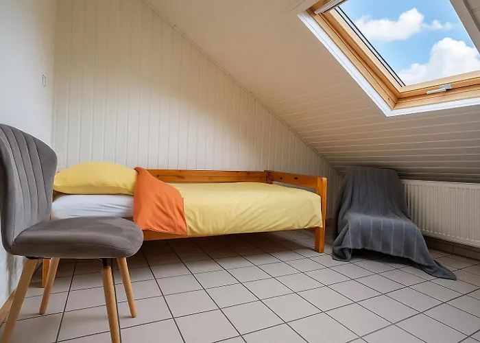 Ruhiges Apartment, Parkplaetze & Gute Anbindung City, Messe, Autobahn Appartement Düsseldorf